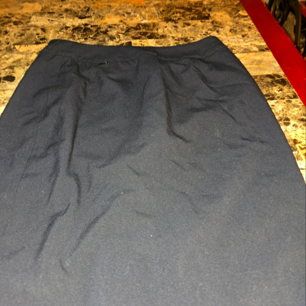 Elegant Black Women's Skirt By Calvin Klein
